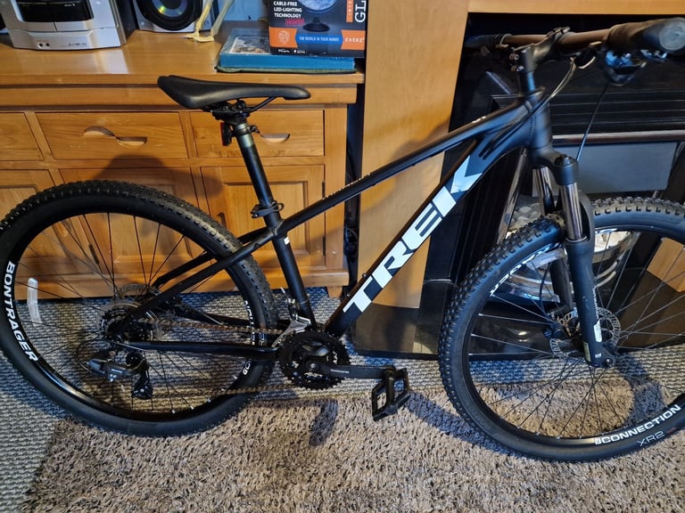 TREK MARLIN 5 (brand new)