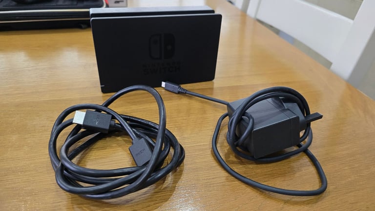 Nintendo Switch (Original Model) – Complete Bundle, Boxed + Extras