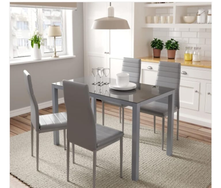 Dining Table and 6 chairs