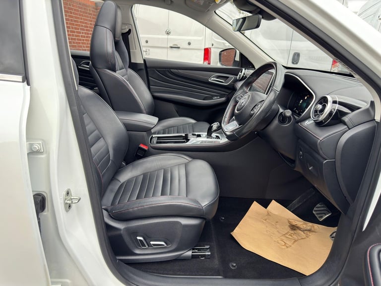 2022 MG MG HS 1.5 T-GDI 16.6kWh Exclusive Auto Euro 6 (s/s) 5dr ESTATE Petrol/Electric Hybrid Aut...
