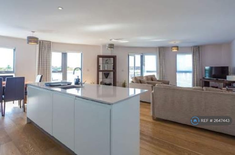 2 bedroom flat in Glenalmond Ave, Cambridge, CB2 (2 bed) (#2647443)