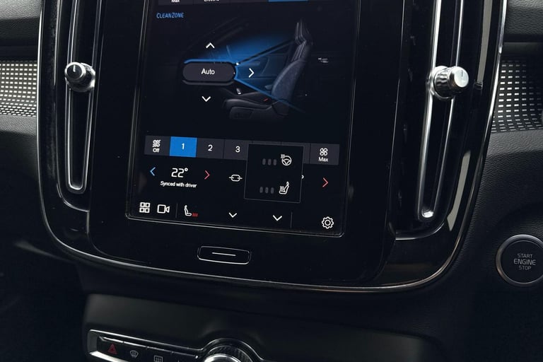 2022 Volvo XC40 2.0 B4 MHEV Plus SUV 5dr Petrol Hybrid DCT Auto AWD Euro 6 (s/s) (197 ps) ESTATE ...