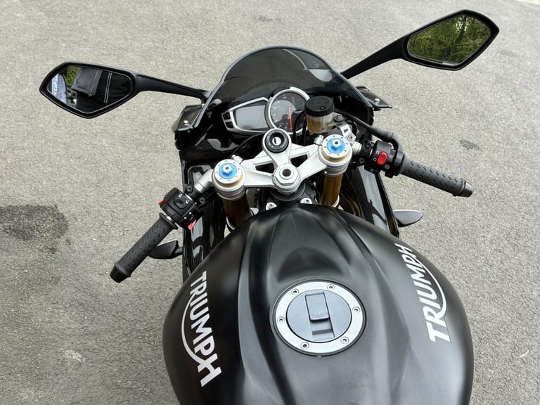 Triumph Daytona 675 R - for sale in Chesterfield