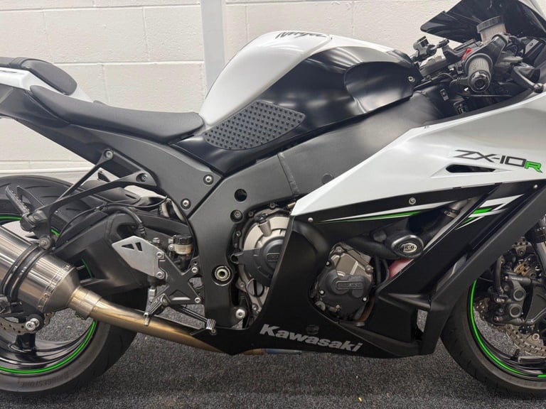 Kawasaki ZX10 R Ninja ** Lovely Condition - Service History - Warranty **