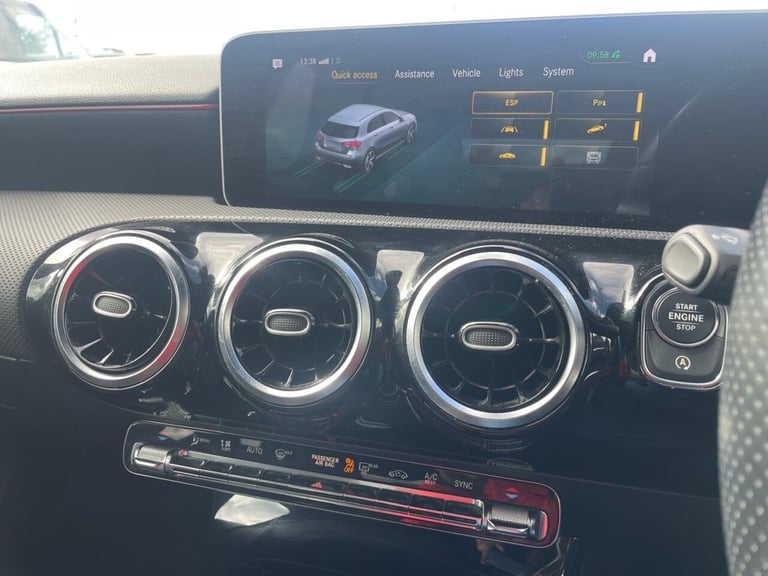 2020 70 MERCEDES-BENZ A-CLASS 2.0 A200D AMG LINE EXECUTIVE HATCHBACK 5DR DIESEL 