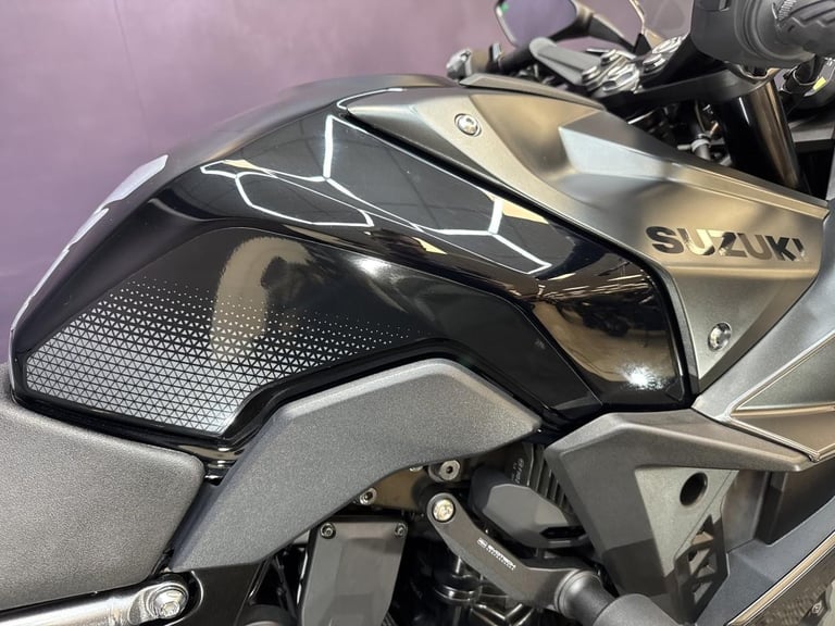 Suzuki GSX-8R 2024 74 Plate black MEGA LOW MILES