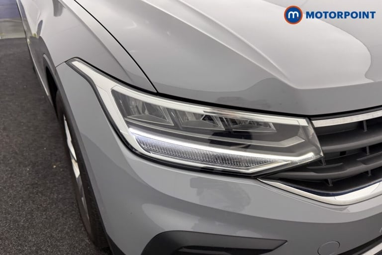 2021 Volkswagen Tiguan 1.5 TSI 150 Life 5dr SUV Petrol Manual