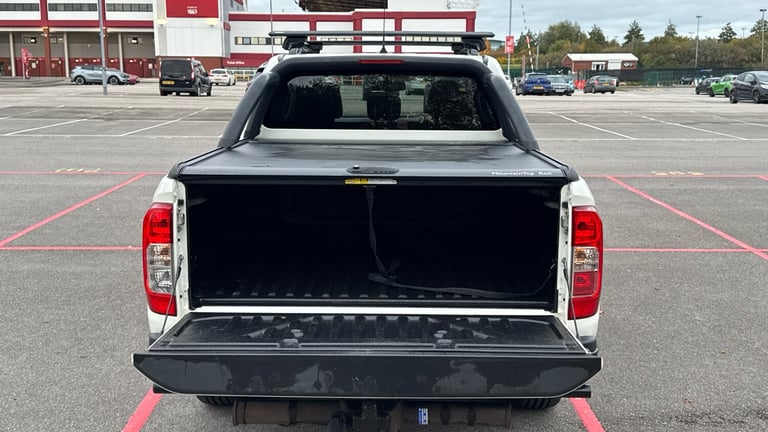 2021 Nissan Navara Double Cab Pick Up N-Guard 2.3dCi 190 TT 4WD Auto PICK UP DIESEL Automatic