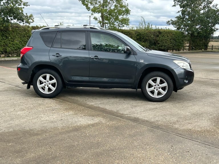 2008 58 Toyota Rav 4 2.2 D-4D XT-R 5Dr , 12mth MOT, tow bar , Sun roof etc