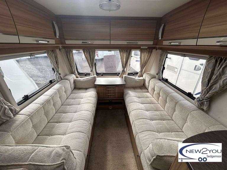 2015 Lunar Conquest CK 2 Berth Caravan + Motor mover - STOCK S048