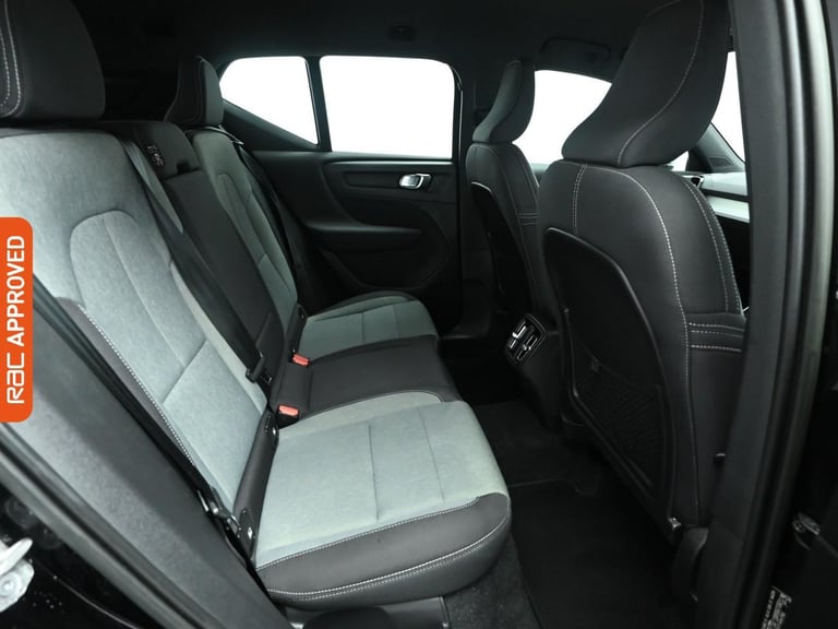 2022 Volvo XC40 2.0 B3 MHEV Core SUV 5dr Petrol Hybrid DCT Auto Euro 6 (s/s) (163 ps) SUV PETROL ...