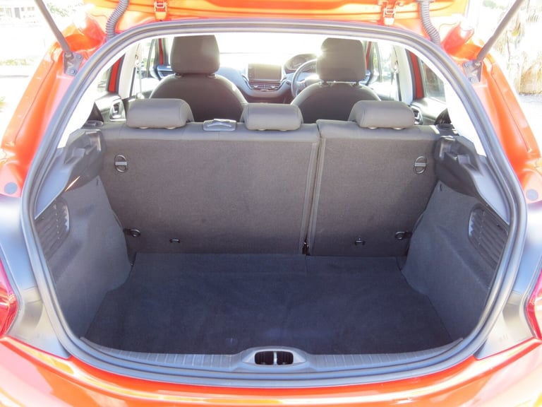 2017 Peugeot 208 1.2 PureTech 110 Allure 5dr EAT6 HATCHBACK Petrol Automatic