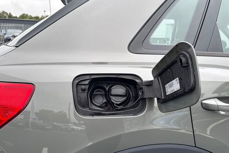 2022 Audi Q3 Technik 35 TFSI  150 PS S tronic SUV PETROL Automatic