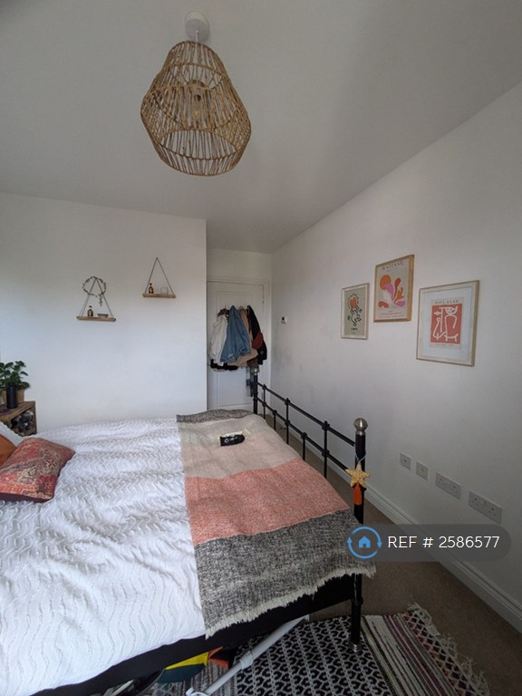 1 bedroom flat in Roland Street, St Albans, AL1 (1 bed) (#2586577)