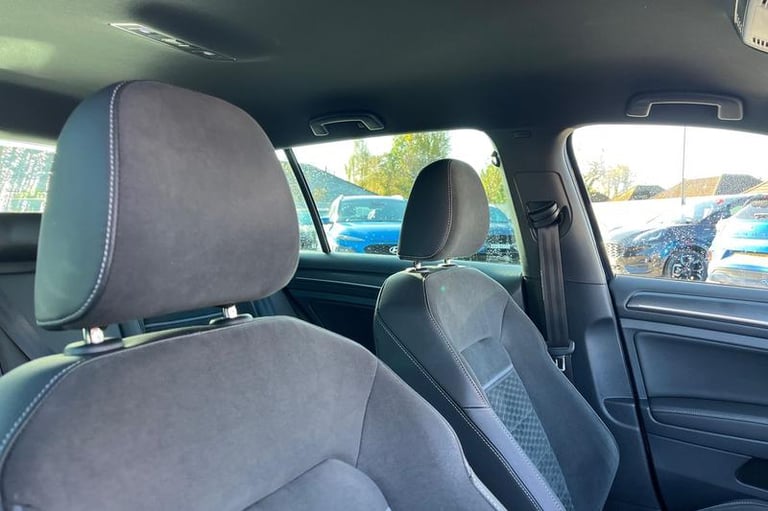 2018 Volkswagen Golf 2.0 TDI 184 GTD 5dr- Heated Front Seats Manual Hatchback Diesel Manual