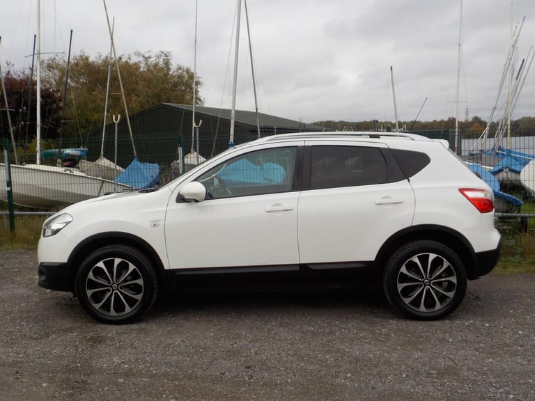 2012 Nissan Qashqai 1.5 dCi n-tec+ 2WD Euro 5 5dr HATCHBACK Diesel Manual