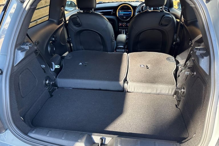 2019 MINI Hatch 2.0 John Cooper Works Hatchback 3dr Petrol Steptronic Euro 6 (s/s) (231 ps) HATCH...