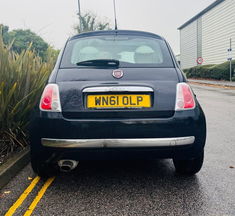 2011 Fiat 500 LOUNGE Hatchback Petrol Manual