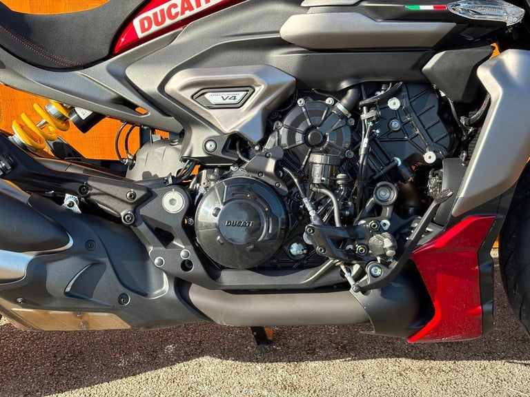 DUCATI XDIAVEL V4