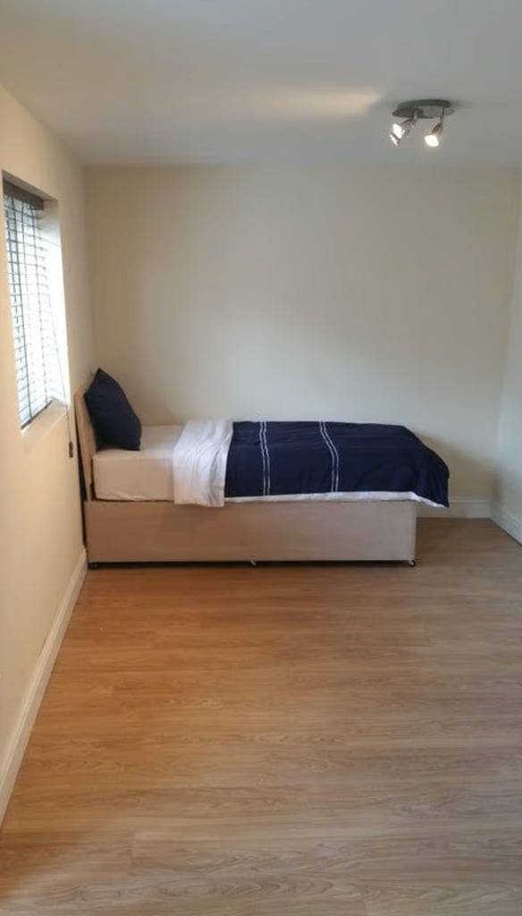 image for Spacious Studio Flat | Fully Furnished | Bills Included | Parking | Belmore Avenue, Hayes - UB4