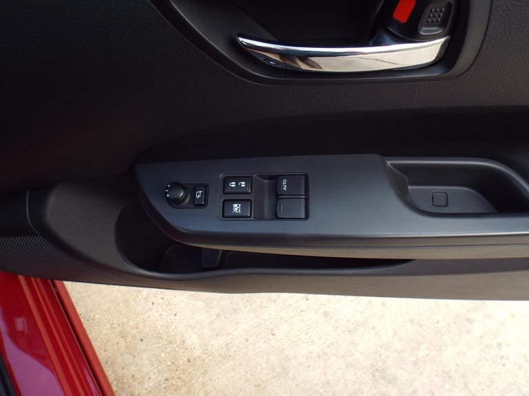 2013 Suzuki Swift 1.6 Sport Euro 5 3dr HATCHBACK Petrol Manual