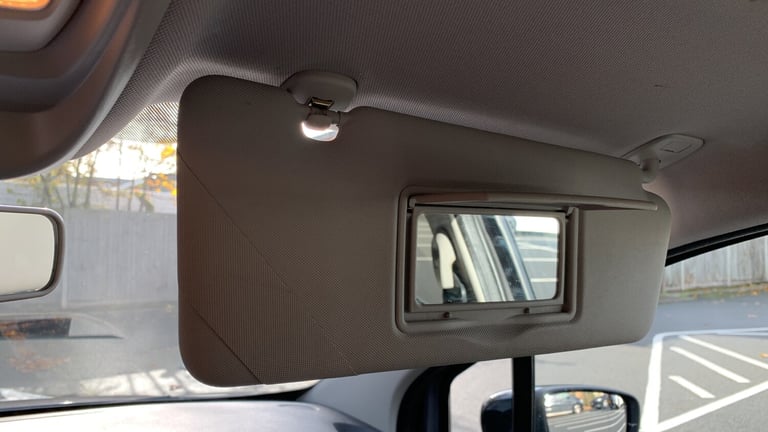 2018 Renault Captur 0.9 TCe ENERGY Iconic SUV 5dr Petrol Manual Euro 6 (s/s) (90 ps) SUV Petrol M...