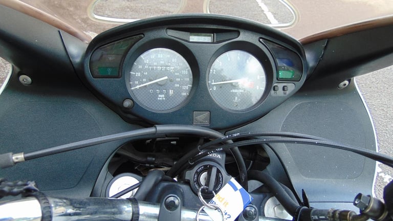 Honda NT650V Deauville 2005 low miles shaft drive Budget Tourer new MOT p/ex ok 