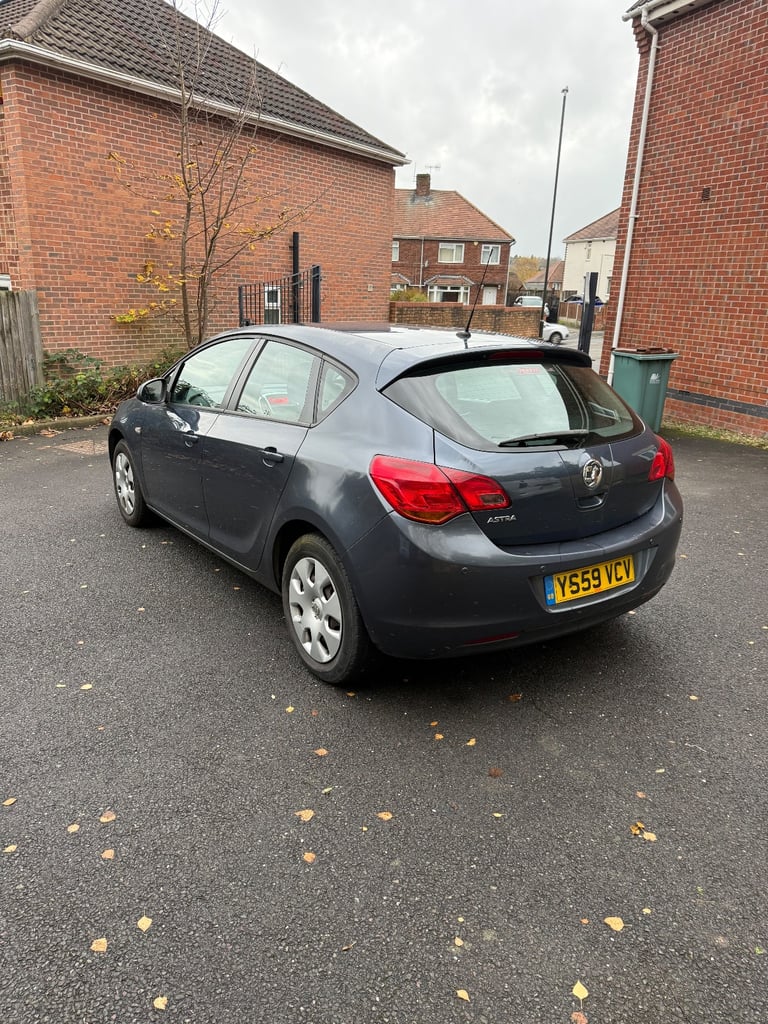 Vauxhall, ASTRA, Hatchback, 2010, Manual, 1398 (cc), 5 doors