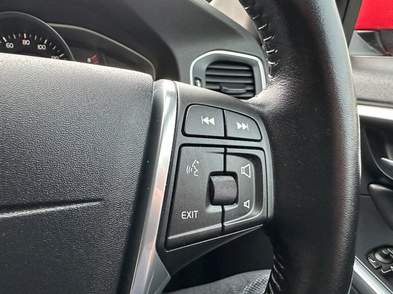 2015 Volvo V60 T3 [152] SE Nav 5dr Geartronic ESTATE PETROL Automatic