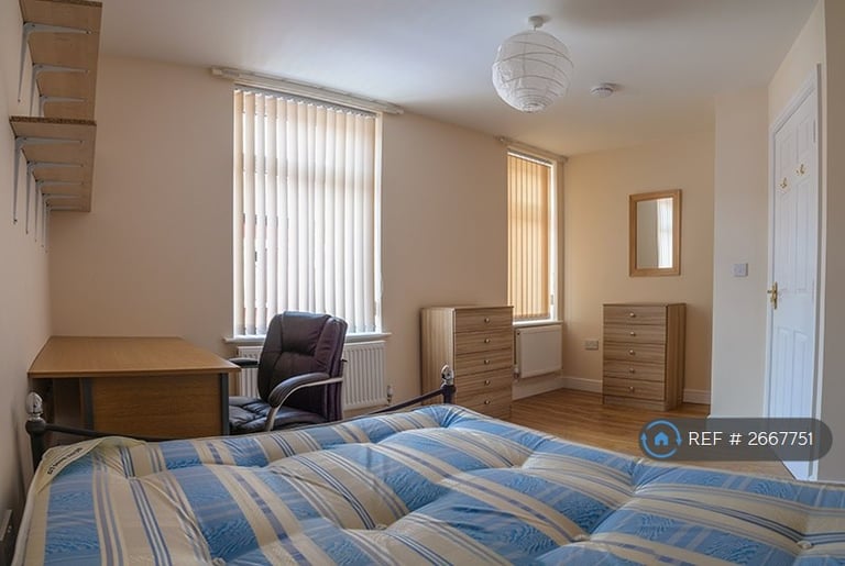 4 bedroom house in Welby Street, Manchester, M13 (4 bed) (#2667751)