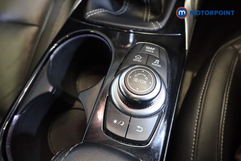 2017 Infiniti Q30 1.5d Premium Tech 5dr HATCHBACK DIESEL Manual