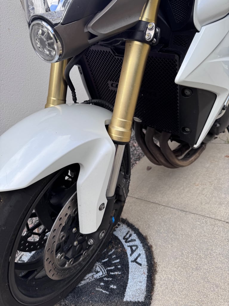 Honda, CB, 2011, 998 (cc)
