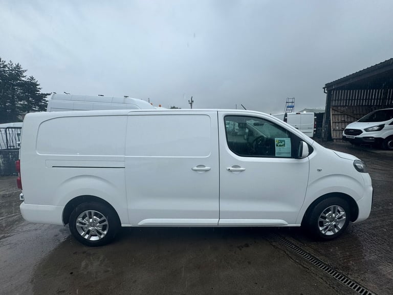 2020 Vauxhall Vivaro 2900 1.5d 100PS Sportive H1 Van PANEL VAN Diesel Manual