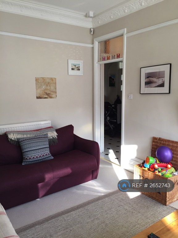 2 bedroom flat in Lorna Road, Hove, BN3 (2 bed) (#2652743)