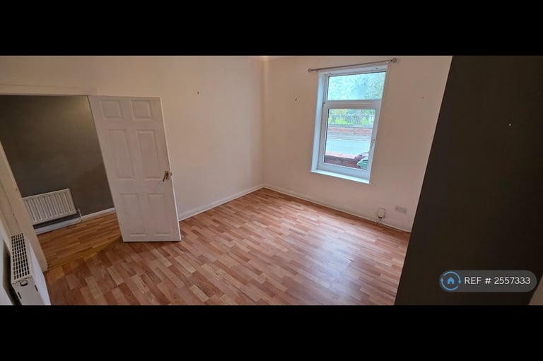 2 bedroom house in Church Street, Westhoughton, Bolton, BL5 (2 bed) (#2557333)