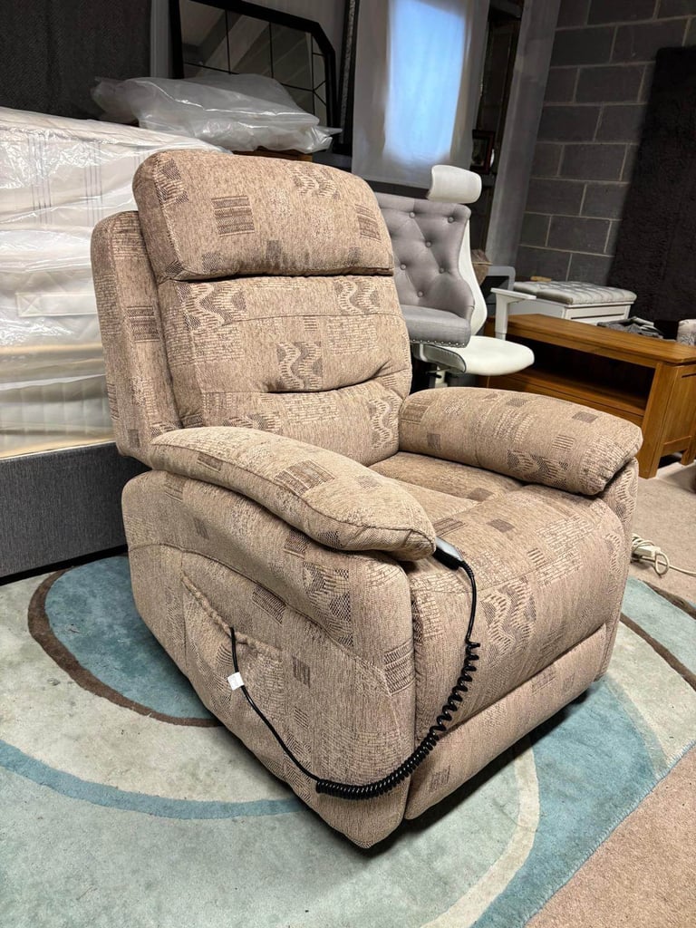 ELECTRIC RISE and RECLINER BEIGE FABRIC CHAIR excellent condition 