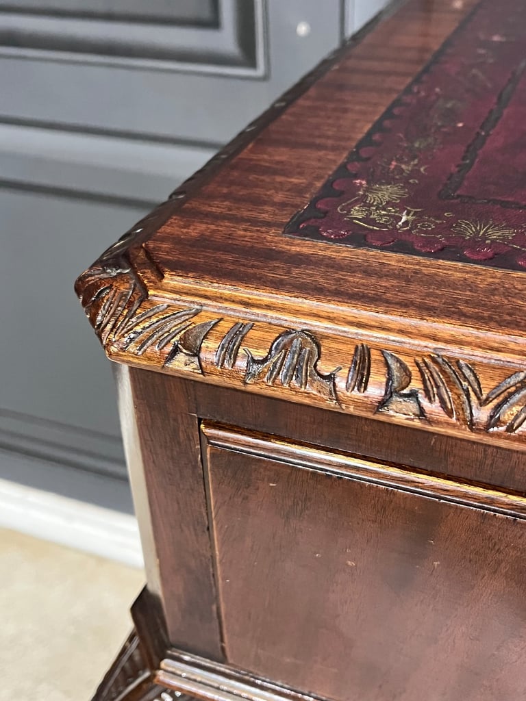 Antique STYLE  Mahogany Wood &  Leather Top  Console table / Writing Desk