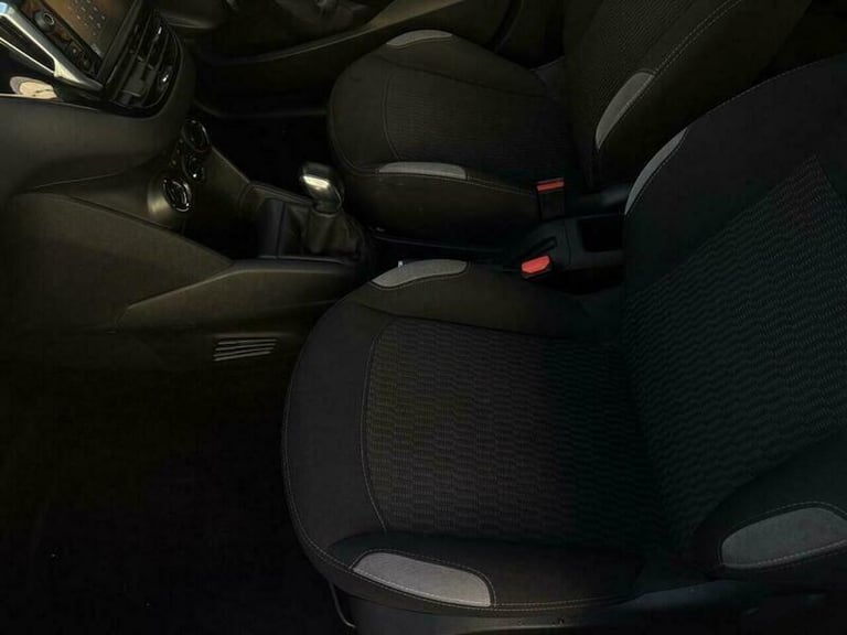 2015 Peugeot 208 1.2 VTi PureTech Style Hatchback 5dr Petrol Manual Euro 6 (82 ps) HATCHBACK Petr...