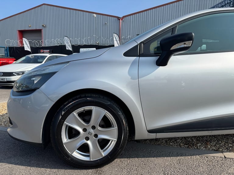2014 Renault Clio 0.9 TCE 90 Expression+ Energy 5dr HATCHBACK Petrol Manual