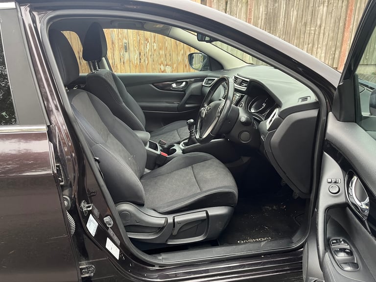 2015 Nissan Qashqai Acenta Plus 1.5 Diesel £20 Rd Tax 