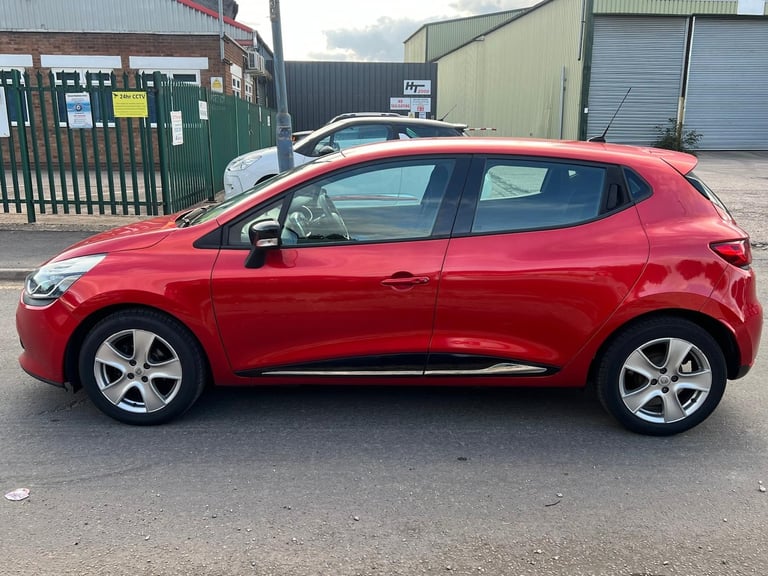 2013 Renault Clio 1.2 16V Dynamique MediaNav 5dr HATCHBACK Petrol Manual
