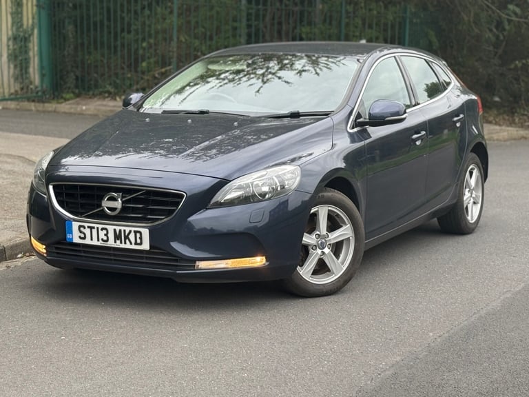 2013 Volvo V40 T3 SE 5dr HATCHBACK Petrol Manual