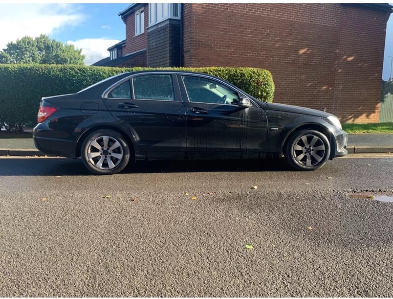 image for 2012 Mercedes-Benz C Class 2.1 C220 CDI BlueEfficiency SE Saloon 4dr Diesel Manual Euro 5