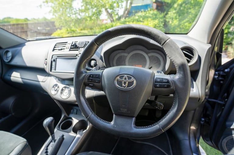 2012 Toyota RAV4 2.2 D-CAT SR SUV 5dr Diesel Auto 4WD Euro 5 (150 ps) ESTATE Diesel Automatic