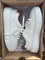 Clarks size 4.1/2 white leather trainers 