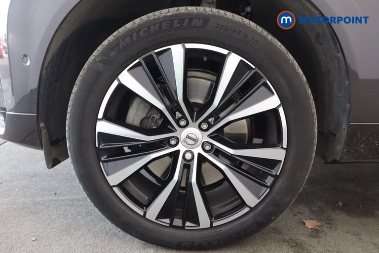 2023 Volvo XC60 2.0 B5P Ultimate Dark 5dr AWD Geartronic SUV Petrol Automatic