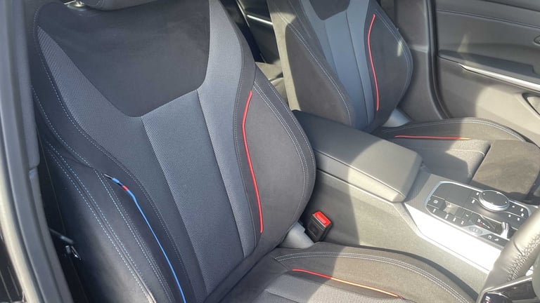 2025 BMW 3 Series 330e 22.3 kWh M Sport 4dr Step Auto Saloon Plug-In Hy Automatic