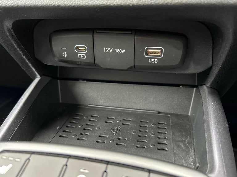 2024 Hyundai i10 1.0 Premium Hatchback 5dr Petrol Auto Euro 6 (s/s) (63 ps) Hatchback PETROL Auto...