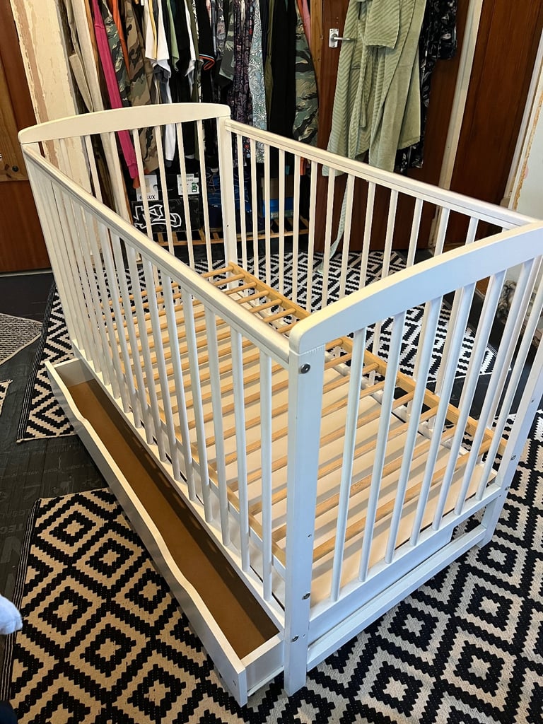 Wooden Cot