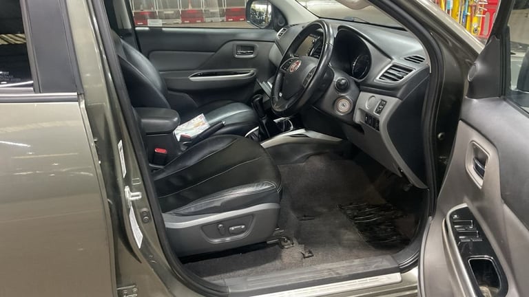 2018 Fiat Fullback 2.4D Cross Pickup Double Cab 4dr Diesel Manual 4WD Euro 6 (180 ps) Diesel Manual